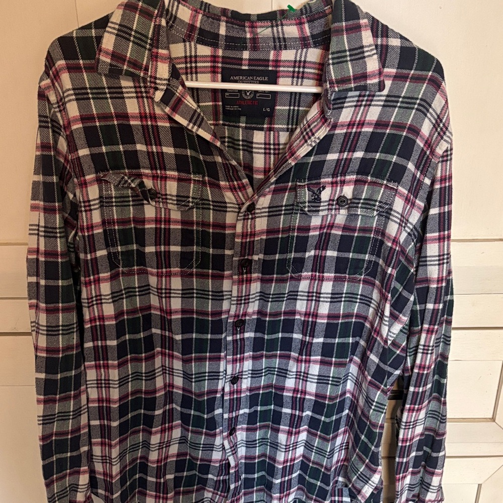 American Eagle Outfitters Men's Plaid Shirt - Black, White, and Red